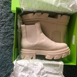 Sam Edelman Daelyn lug sole boot 🥾